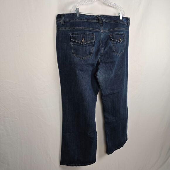 BandolinoBlu Adriana Boot Cut Jeans Women's 24W Blue Dark Wash - Picture 9 of 16